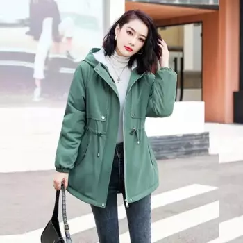 Куртка женская зимняя однотонная с капюшоном, х/б