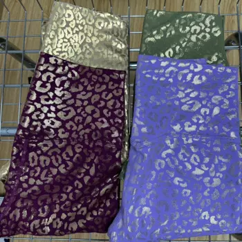 Леопардовые блестящие глянцевые леггинсы, женские пикантные брюки с высокой талией, бесшовные блестящие леггинсы с высокой талией