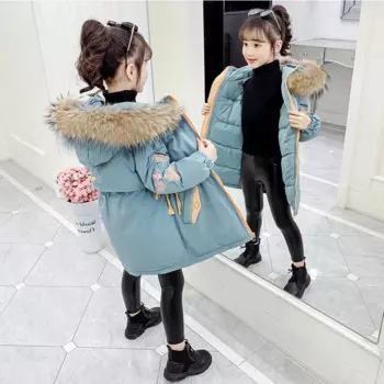 Лидер продаж, зимнее длинное пальто с хлопковой подкладкой для девочек, новинка 2023, детская утепленная парка, верхняя одежда, одежда с капюшоном, детская модная стеганая куртка