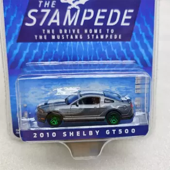 Литая модель автомобиля Shelby GT500 масштаб 1:64, масштаб 1 -2010, коллекция сувенирных украшений
