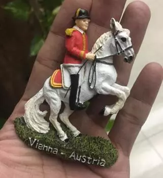 Магнит для холодильника TUOYIRUBLUEX Принцесса Сисси