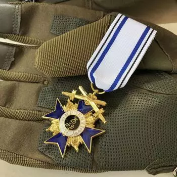 Медаль с крестом в баварской короне