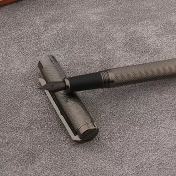 Металлическая перьевая ручка Chouxiongluwei 313 серая EF F