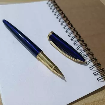 Металлическая шариковая ручка PYWNJU