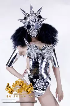 Металлический женский костюм для танцевальной команды