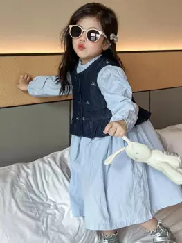 Милое платье с длинными рукавами для маленьких девочек2024, осенний новый жилет с бантом, модная детская одежда, костюм из двух предметов