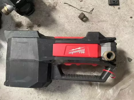 Milwaukee 2771-20 M18 топливный 18 в водяной насос-неизолированный инструмент, б/у