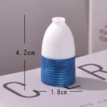 Мини-ваза из смолы KANNERT