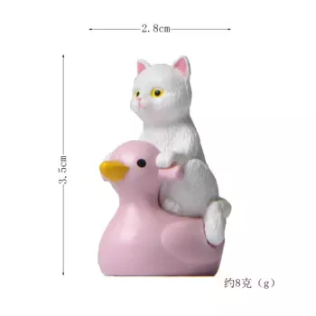 Миниатюрная фигурка кошки MINISO