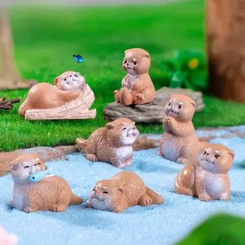 Миниатюрная фигурка выдра MOONBIFFY