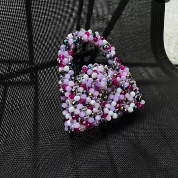 Миниатюрная плетеная сумочка ручной работы с фиолетовыми кристаллами разных цветов на заказ, новинка 2024, модная женская Банкетная сумка, кошелек с помадой