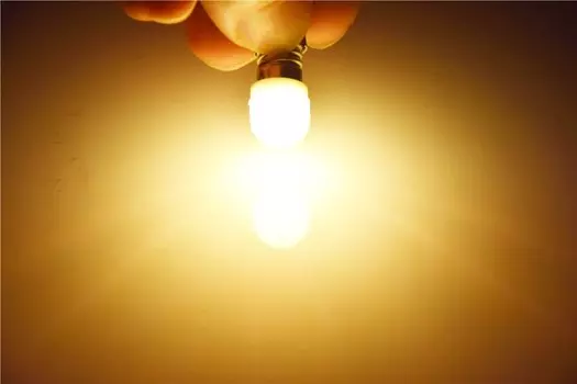 Миниатюрная Светодиодная лампа E10, сменный светильник с винтом теплого белого света для велосипеда, Рабочий фонарь, 2/4 шт., 3 в, 6 в, 3/6 в