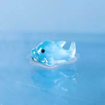 Миниатюрная светящаяся фигурка дельфина WEEDDIE