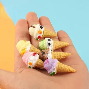 Миниатюрные статуэтки из канифоли MINISO 5 шт.