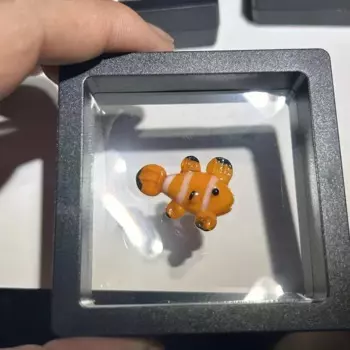 Миниатюрные стеклянные золотые рыбки OMGD