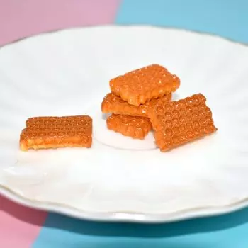 Миниатюры пчелы из полимера MINISO