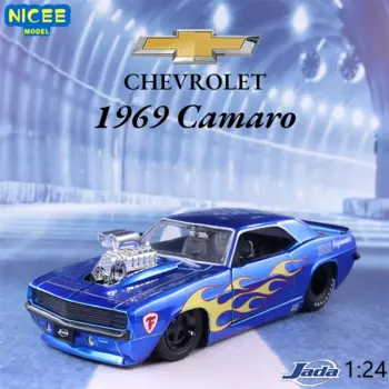 Модель автомобиля из металлического сплава в масштабе 1:24, 1969, J111