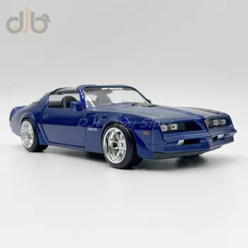 Модель литая автомобиля Jada 1:24, коллекционная игрушка 1977 Pontiac Firebird