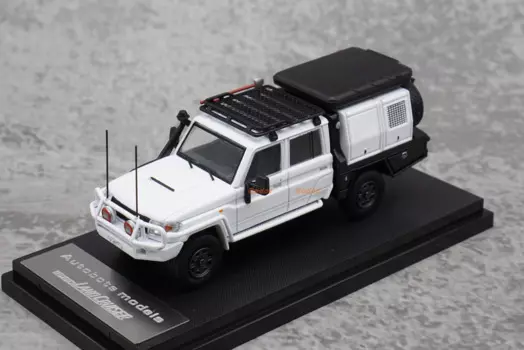 Модели autobot 1/64 LC79 Игрушечная модель автомобиля из сплава