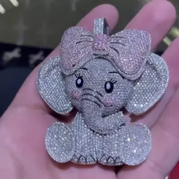 Мужская цепочка с кулоном в виде слона из серебра 925 пробы с муассанитом