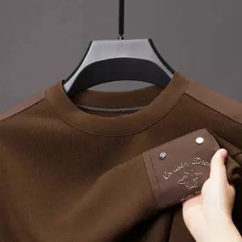 Мужская футболка с круглым вырезом и карманами