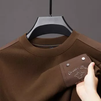 Мужская футболка с круглым вырезом и карманами