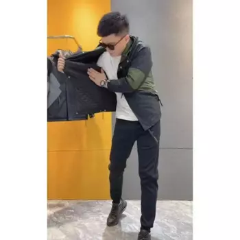 Мужская модная повседневная универсальная куртка на хлопковом наполнителе, сезон осень-зима 2024, модная Свободная куртка с капюшоном в Корейском стиле