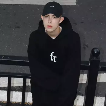 Мужская одежда, толстовки с капюшоном без логотипа, Свитшот для мужчин, черная в эстетике Y2k, винтажный цельный свитшот в Корейском стиле, зимняя дешевая одежда