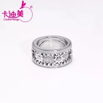 Мужские и женские кольца с муассанитом из серебра 925 пробы