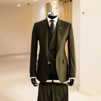 Мужские костюмы из трех предметов, модный смокинг с одной пуговицей и пиковыми лацканами, смокинг для жениха, свадебной вечеринки, формальный облегающий мужской костюм, костюм Homme 2024