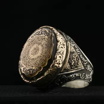 Мужское серебряное кольцо ручной работы с зеленым янтарем