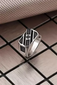 Мужское Винтажное кольцо из серебра 925 пробы с фианитом