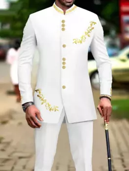 Мужской костюм из блейзера и брюк