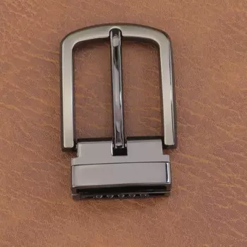 Мужской ремень с пряжкой с язычком, ширина 2,8 см