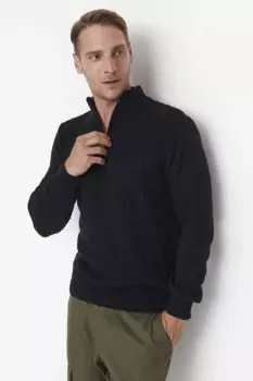 Мужской свитер с воротником-хомутом, на молнии