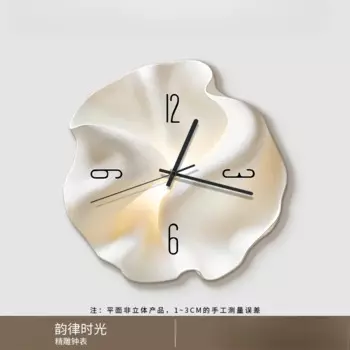 Настенные часы из хрустального фарфора