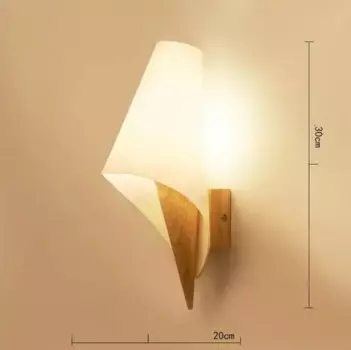 Настенный светильник CHUSUKRU из дерева и стекла