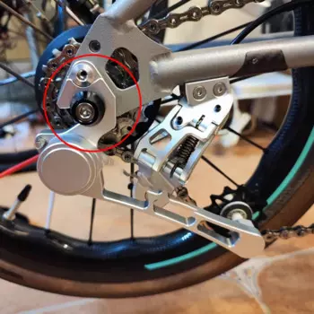 Натяжитель цепи заднего переключателя из алюминиевого сплава для Brompton 5/7 Speed 8T Направляющее колесо Легкая конструкция Нейлоновое волокно