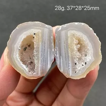 Натуральное агатовое яйцо