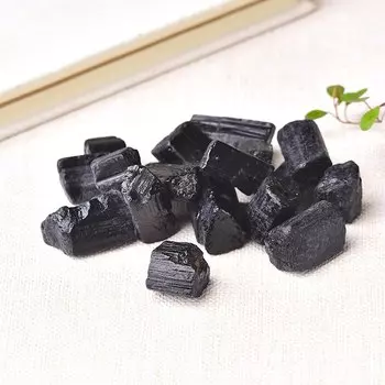 Натуральный черный турмалин RYCRYSTAL