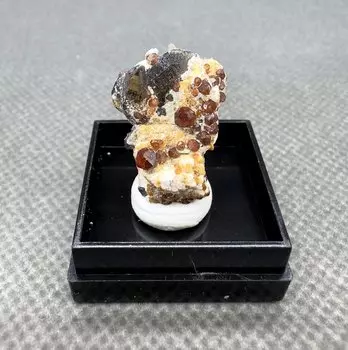 Натуральный гранат QIANCHUAN