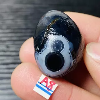 Натуральный камень сардоникс агат