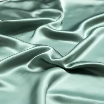 Наволочка из шелка xiao qi qi