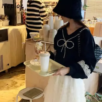 Neploe Heavy Industry Кружевные толстовки с бантом и бусинами 2024, осень-зима, женская французская элегантная милая темпераментная толстовка с v-образным вырезом
