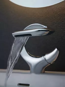 Смеситель для раковины Bakala водопад хромированный черный