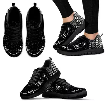 New Fashion Nurse Heart Pattern Women Flats Shoes Casual Sneakers Summer Air Mesh Lace-up Ladies Nursing Shoes кроссовки женские