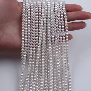 Нить из натурального пресноводного жемчуга, 4-4,5 мм