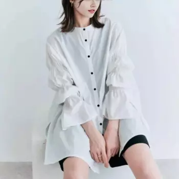 Нижняя рубашка с белым воротником, разрезы, блузка с роговыми рукавами, модная сложенная блузка