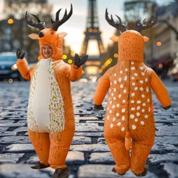 Ночь Рождества, карнавал, праздник, вечеринка, ежегодная вечеринка, ролевая игра для взрослых, мультяшный животный талисман, олень, надувной костюм, подарок