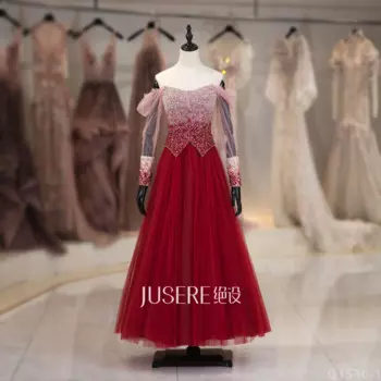 Новая коллекция красные блестящие вечерние платья а-силуэта с открытыми плечами длинными рукавами и тяжелыми бусинами Красивое Праздничное Платье